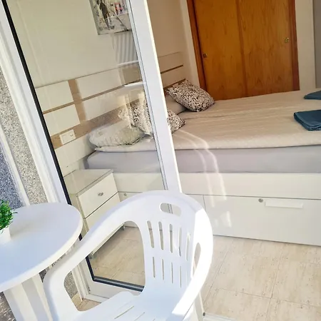 Διαμέρισμα Near Del Cura And Locos Beaches