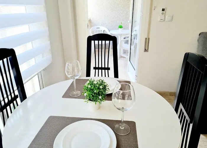 Near Del Cura&los Locos Beaches Apartamento Torrevieja