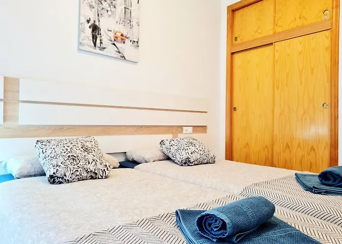 Near Del Cura And Locos Beaches Appartement Torrevieja